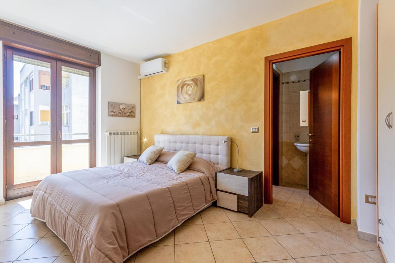 Roomy With Terrace & Parking *