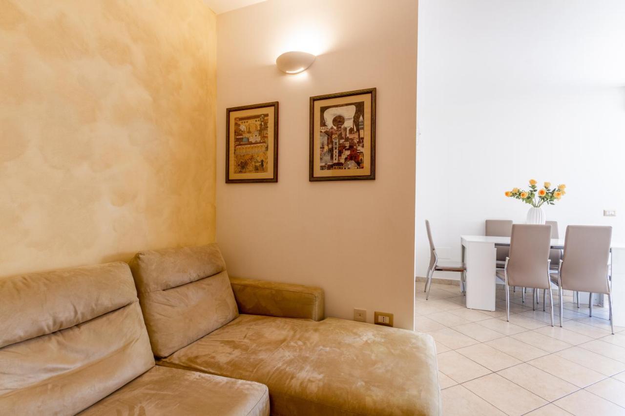 Roomy With Terrace & Parking Apartment *