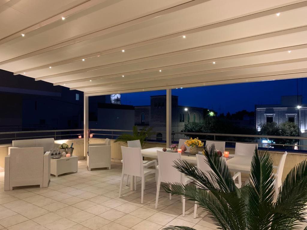 Roomy With Terrace & Parking Apartment Lecce