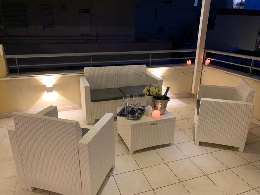 Roomy With Terrace & Parking Apartment *